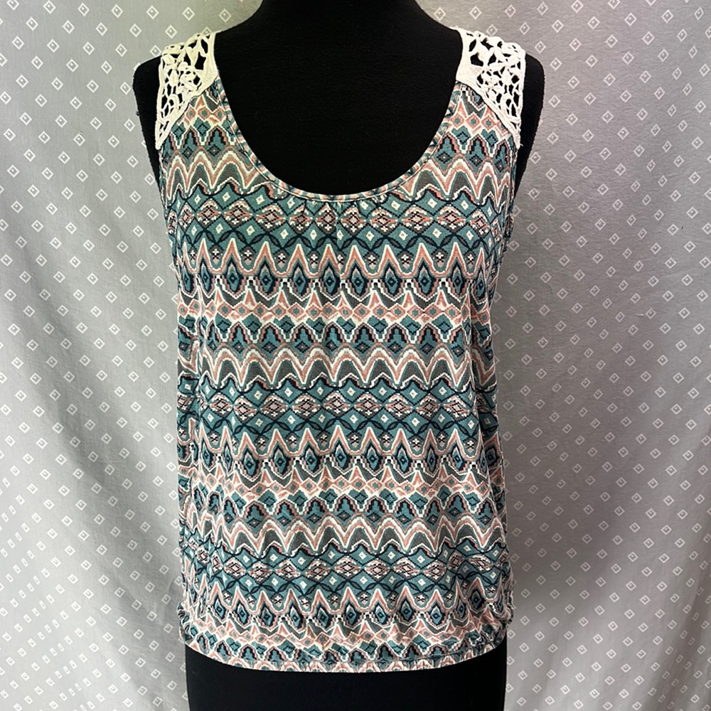 Mudd Geometric Lace Detail Tank Top